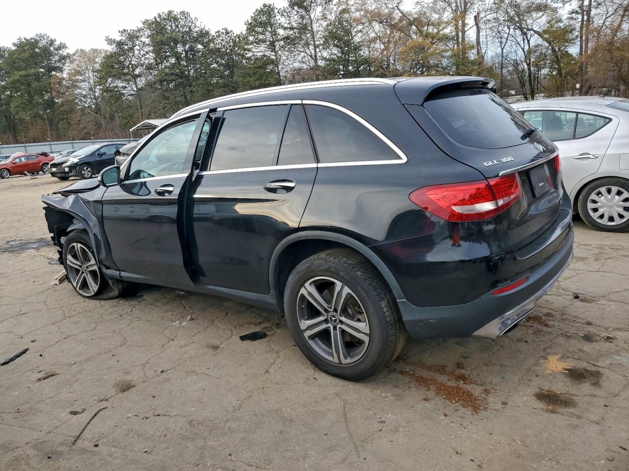 2018 MERCEDES-BENZ GLC 300 photo 3
