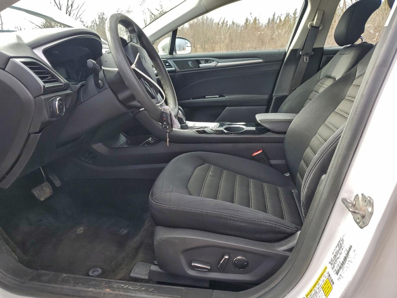 2013 FORD FUSION SE photo 7