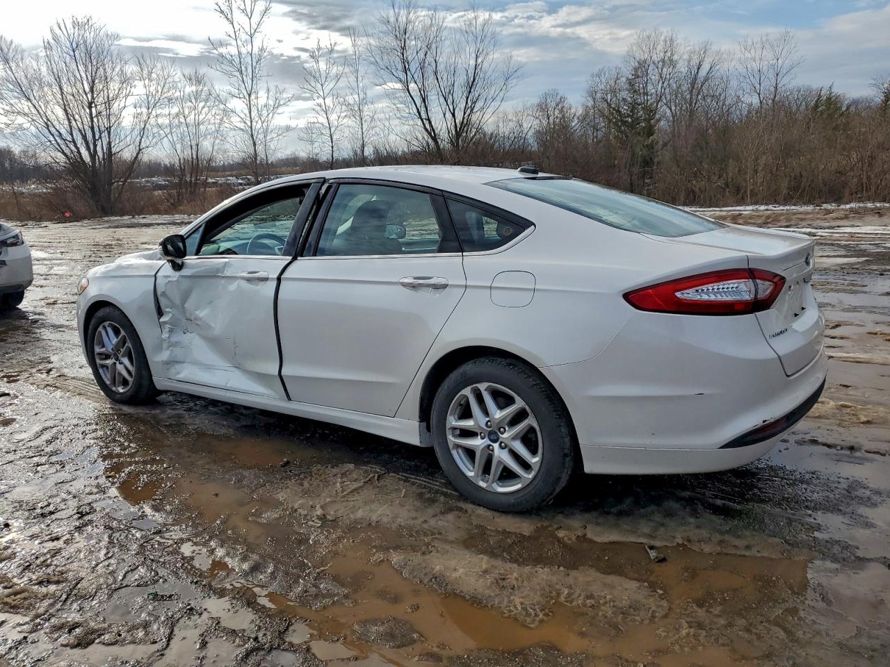 2013 FORD FUSION SE photo 2