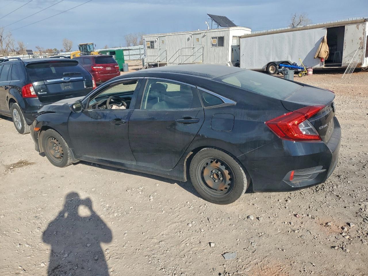2017 HONDA CIVIC LX photo 2