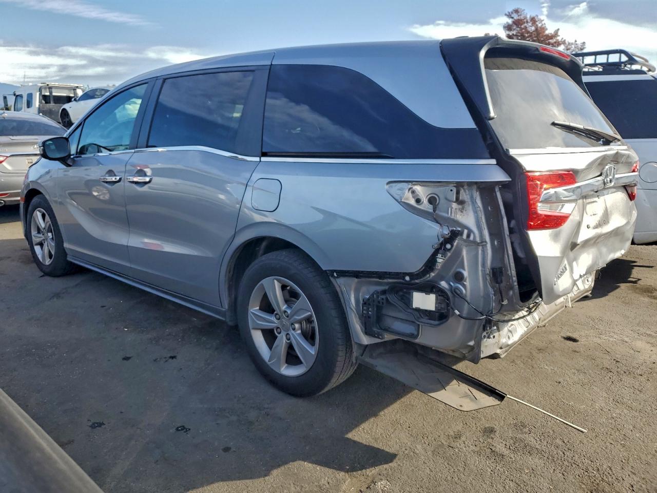 2019 HONDA ODYSSEY EXL photo 2