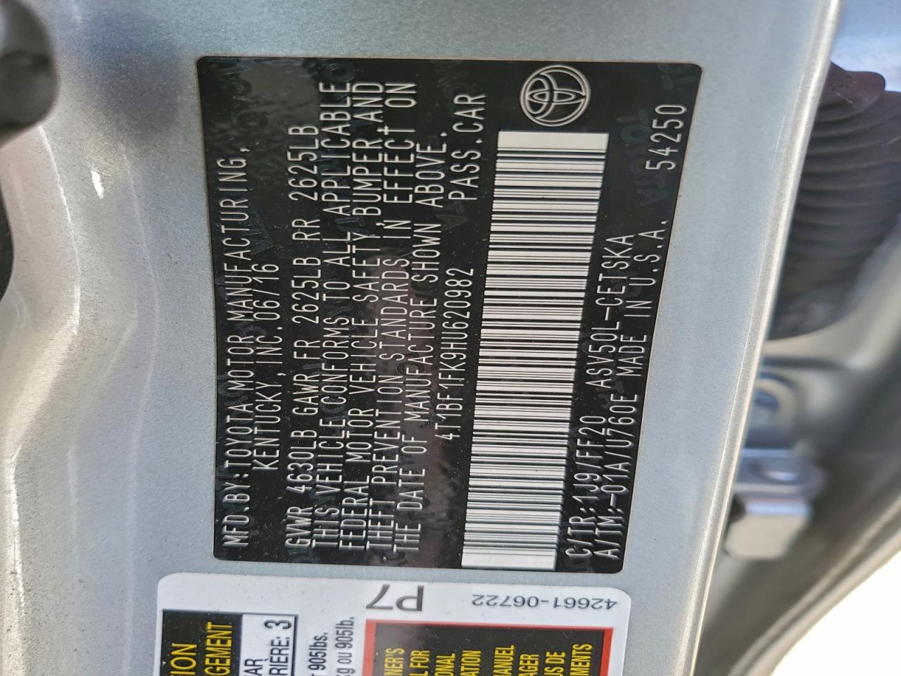 2017 TOYOTA CAMRY LE photo 45