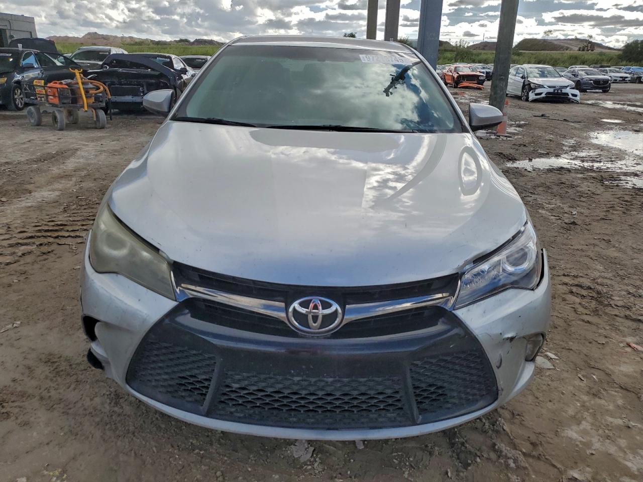 2017 TOYOTA CAMRY LE photo 17