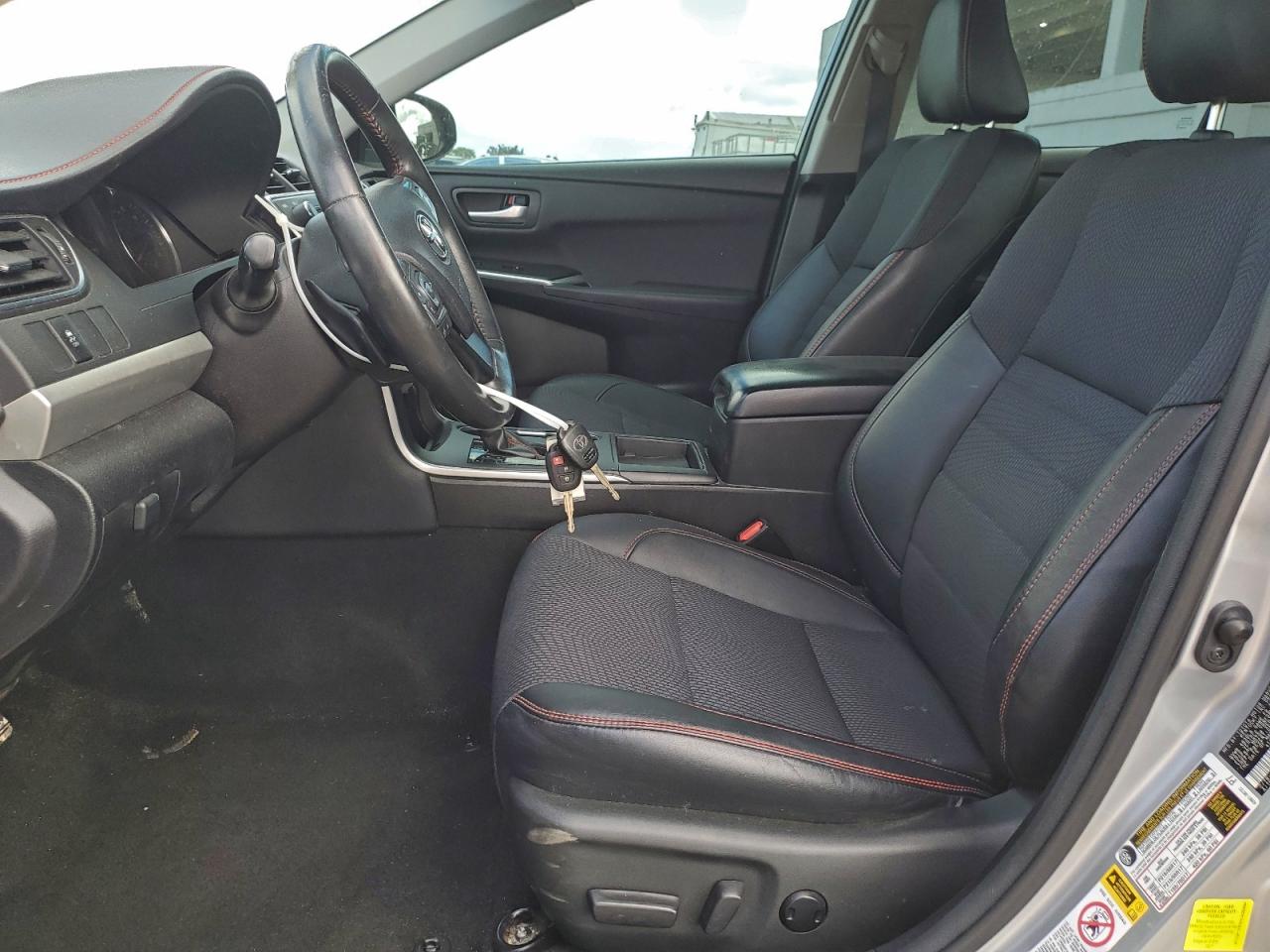2017 TOYOTA CAMRY LE photo 25