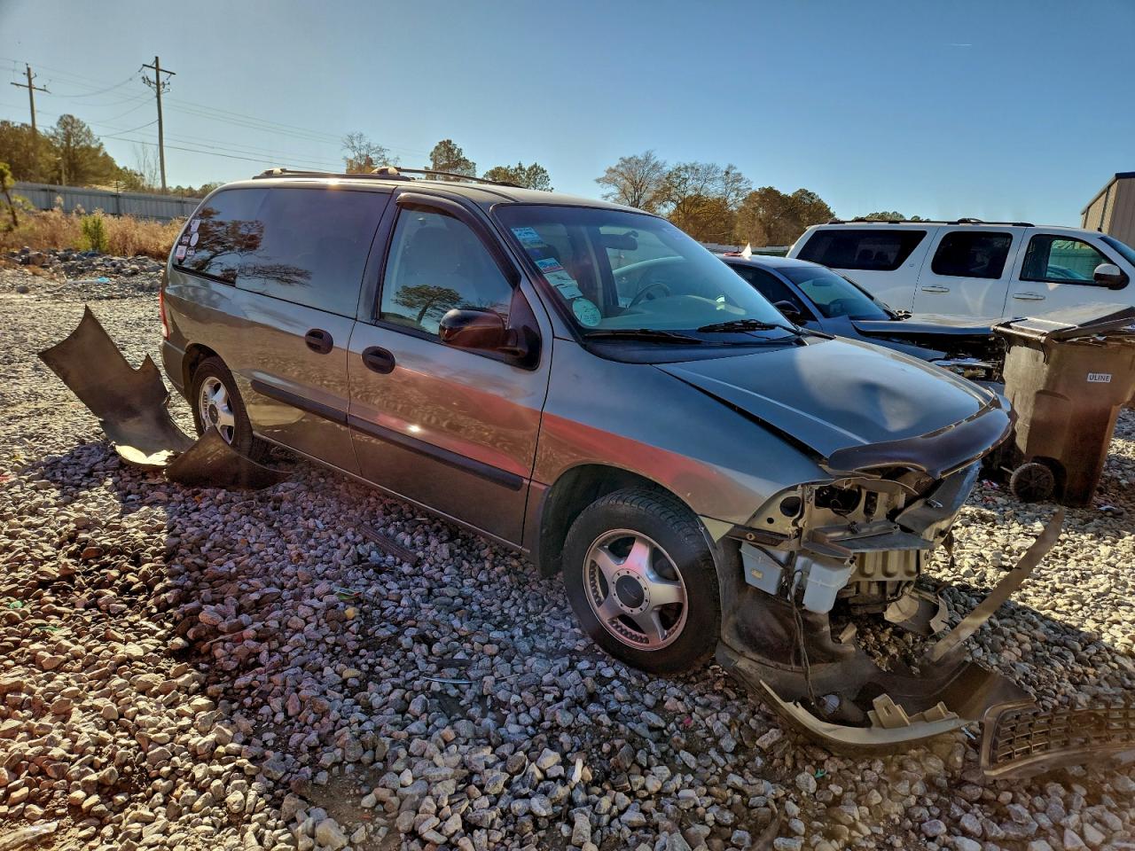 2003 FORD WINDSTAR LX photo 4