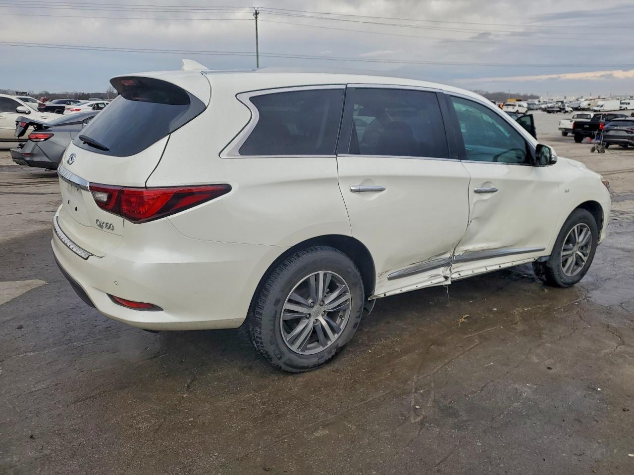 2020 INFINITI QX60 LUXE photo 5