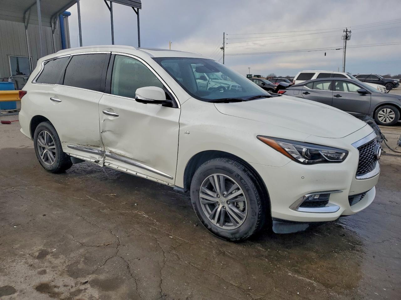 2020 INFINITI QX60 LUXE photo 7