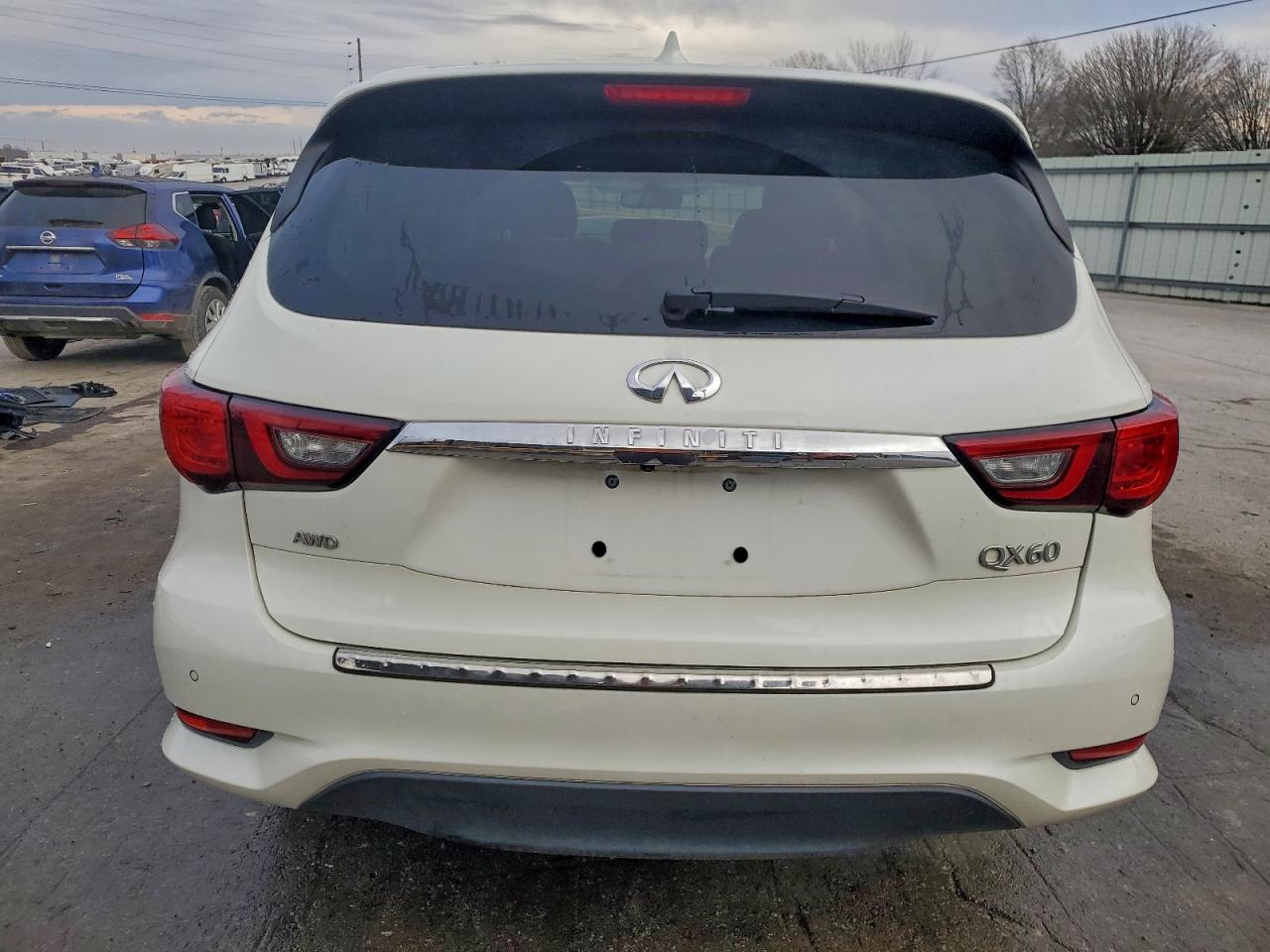 2020 INFINITI QX60 LUXE photo 11