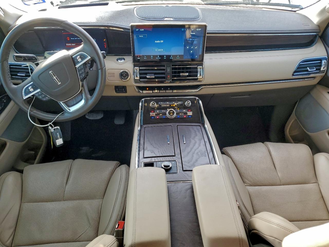 2024 LINCOLN NAVIGATOR L RESERVE photo 8