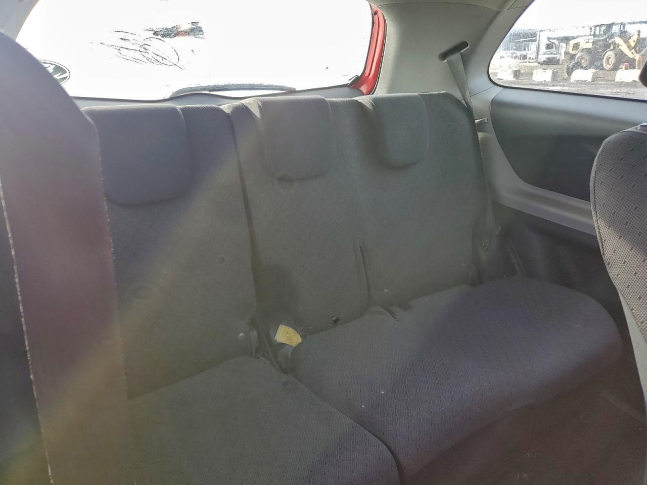 2009 TOYOTA YARIS photo 19