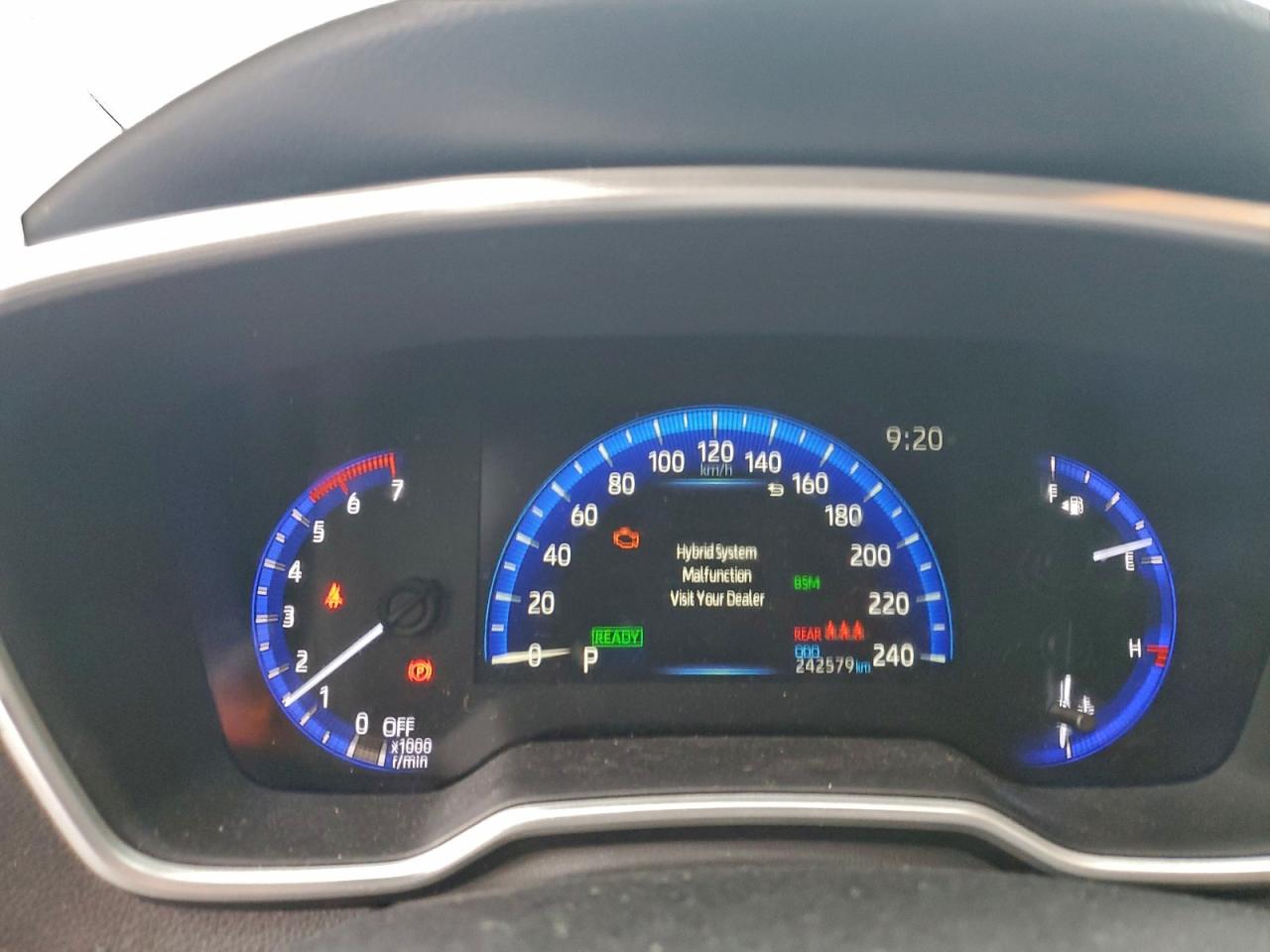 2020 TOYOTA COROLLA LE photo 9