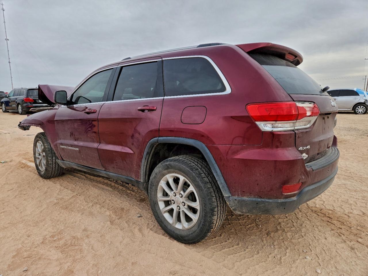 2016 JEEP GRAND CHEROKEE LAREDO photo 3
