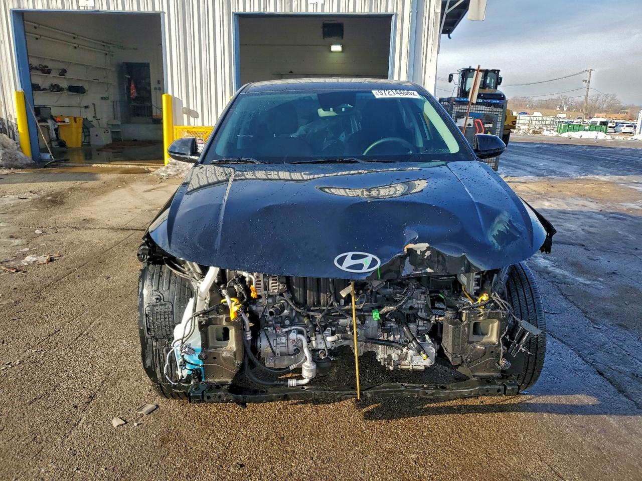 2025 HYUNDAI KONA SE photo 5
