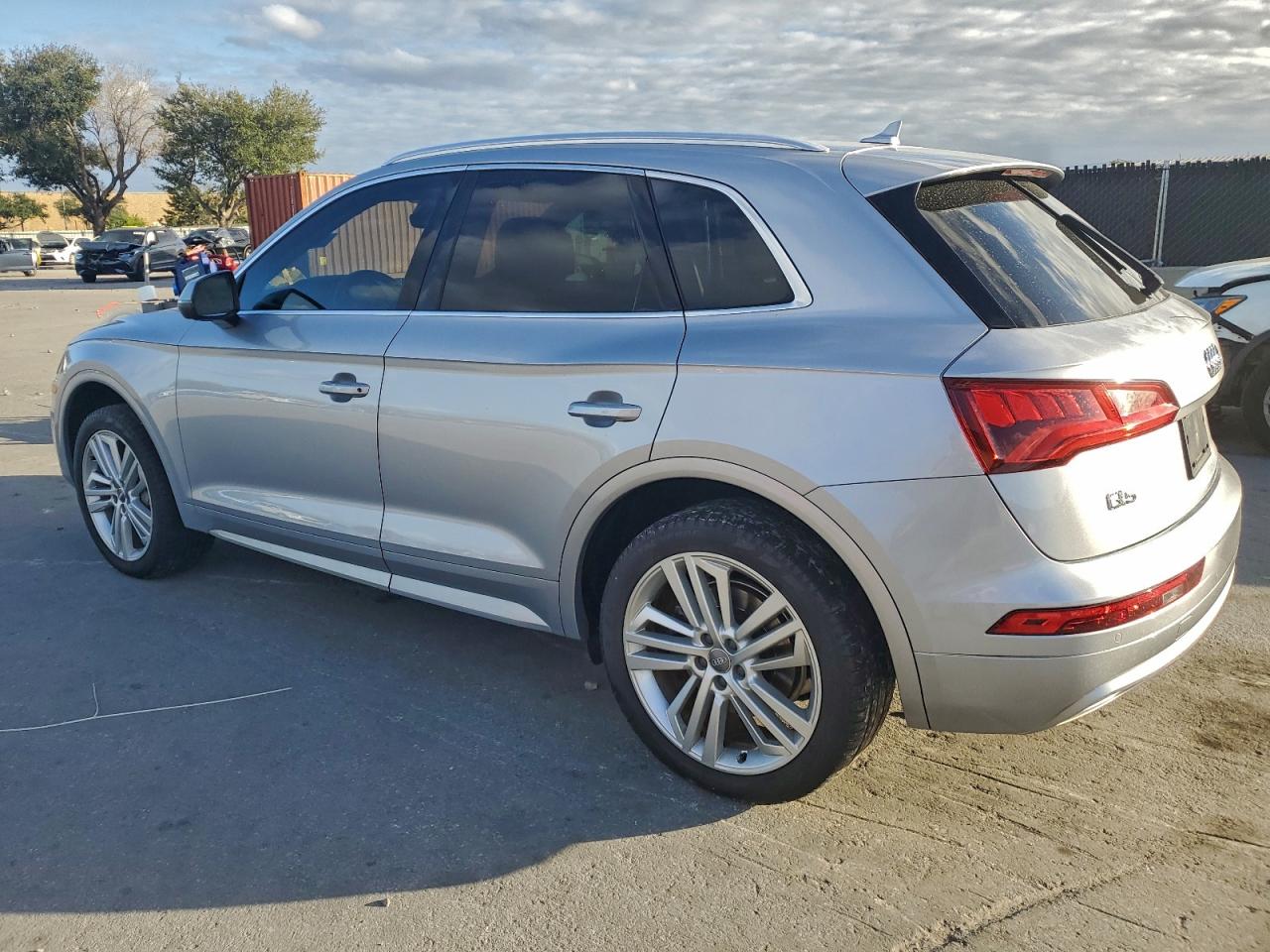 2019 AUDI Q5 PREMIUM PLUS photo 2