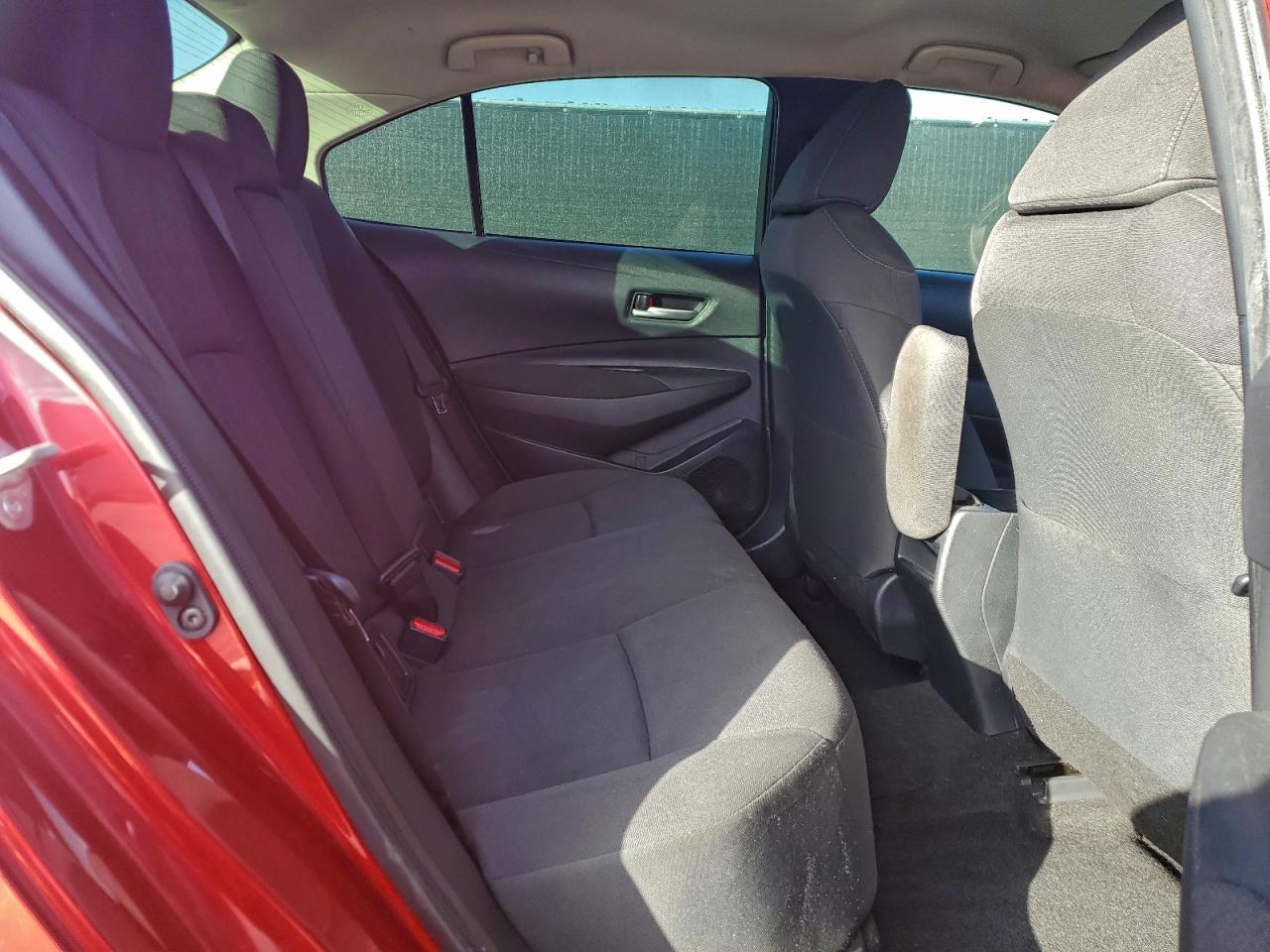 2020 TOYOTA COROLLA LE photo 10