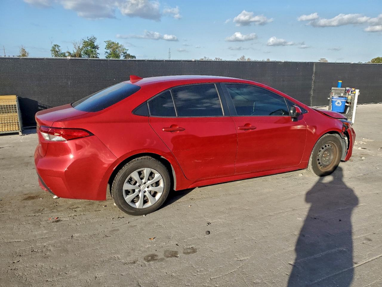 2020 TOYOTA COROLLA LE photo 3