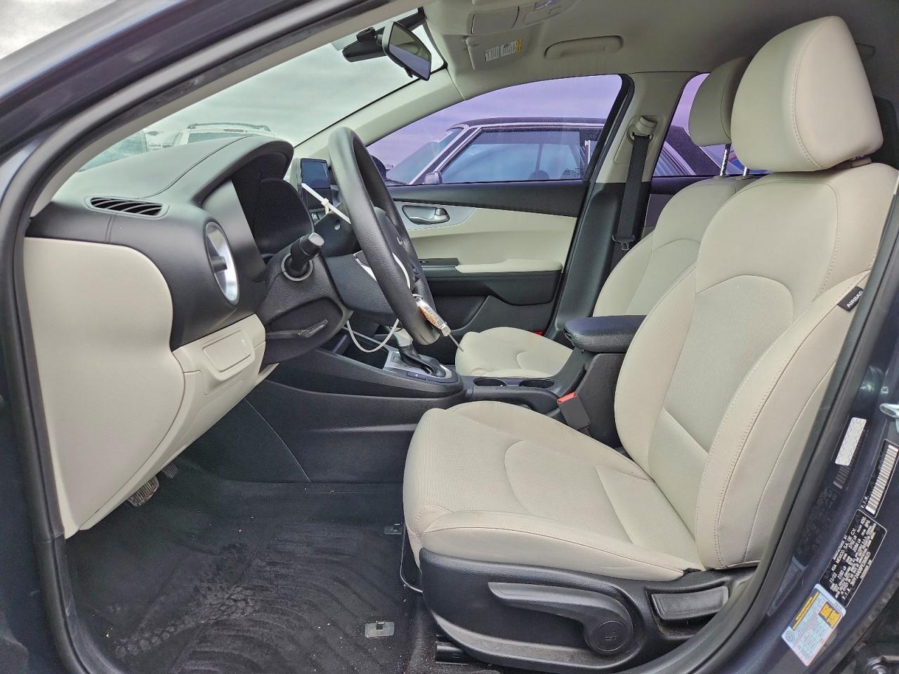 2023 KIA FORTE LX photo 19
