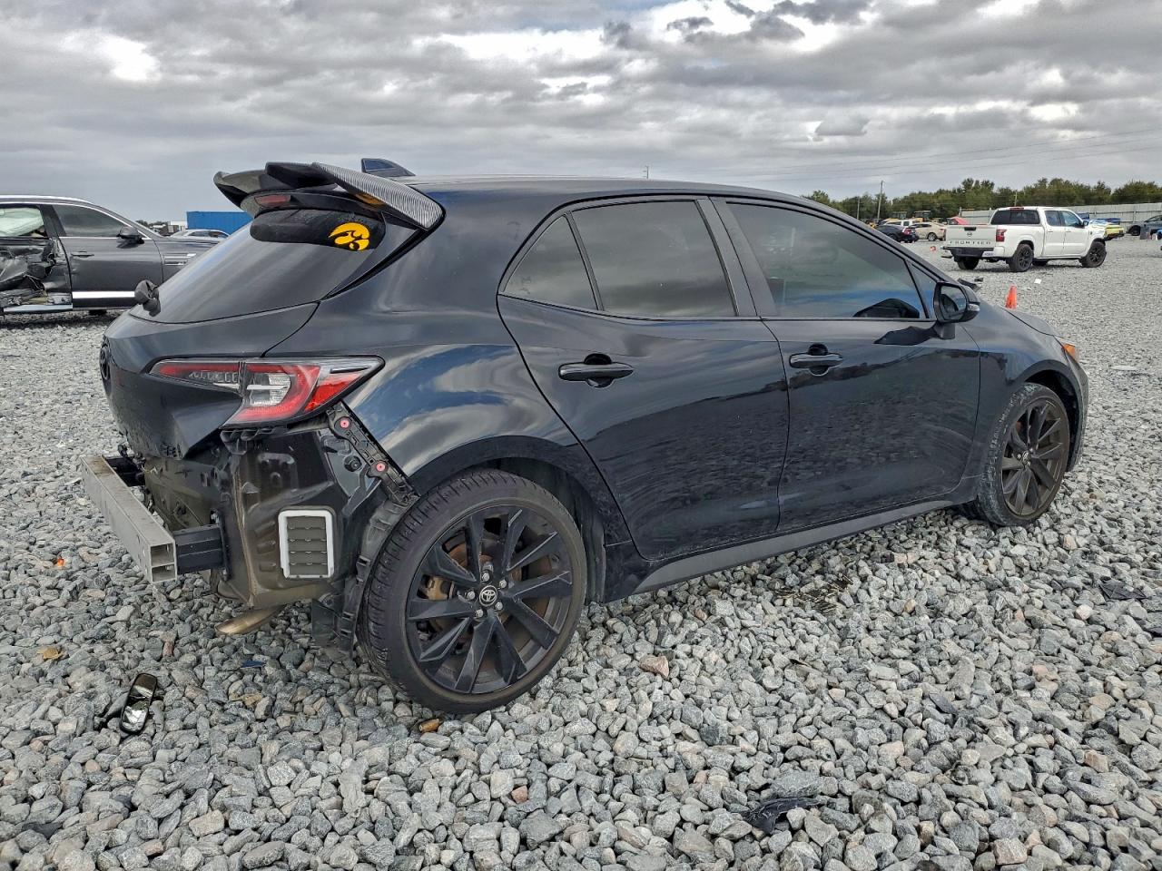 2022 TOYOTA COROLLA SE photo 3