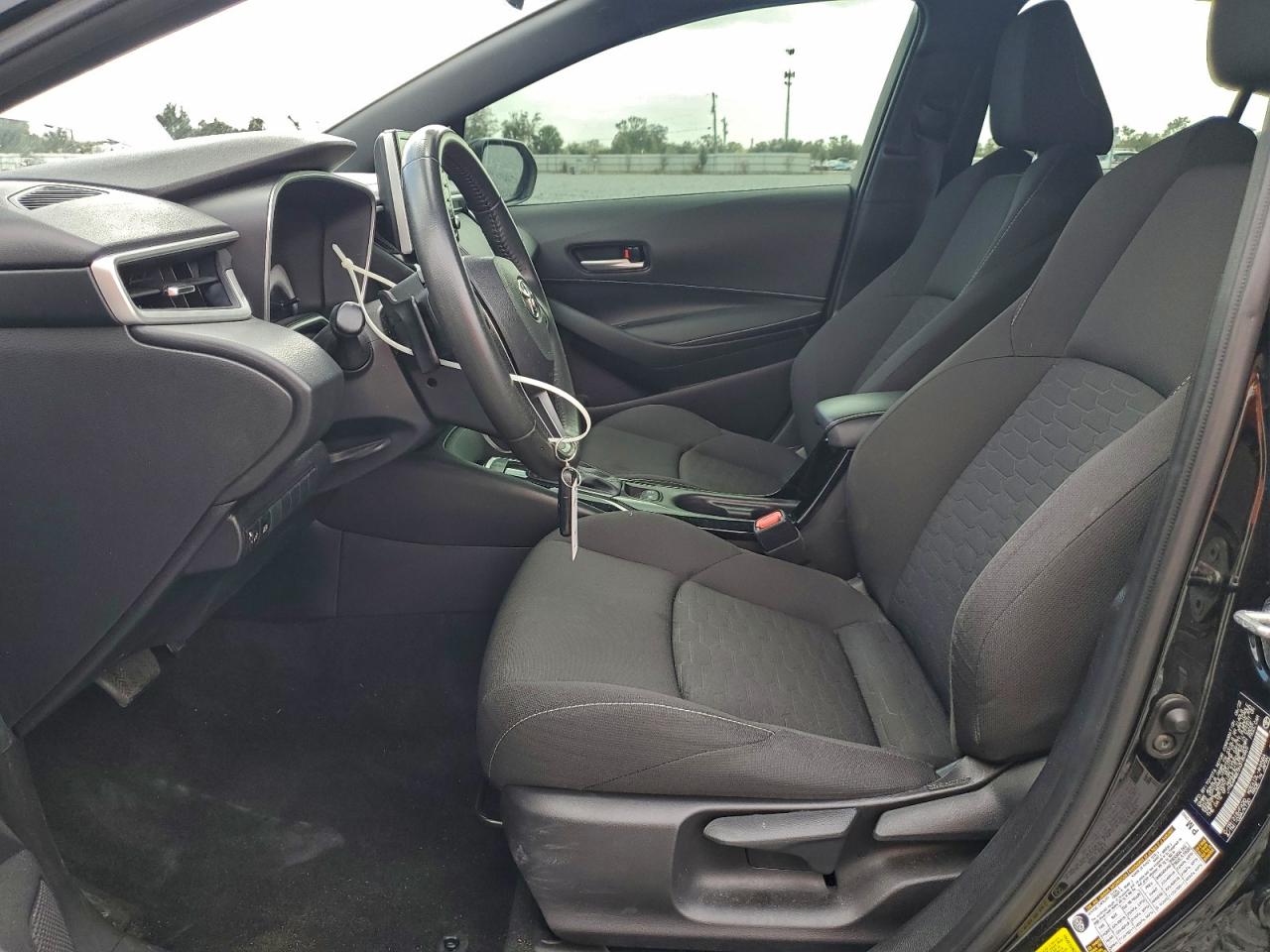 2022 TOYOTA COROLLA SE photo 7