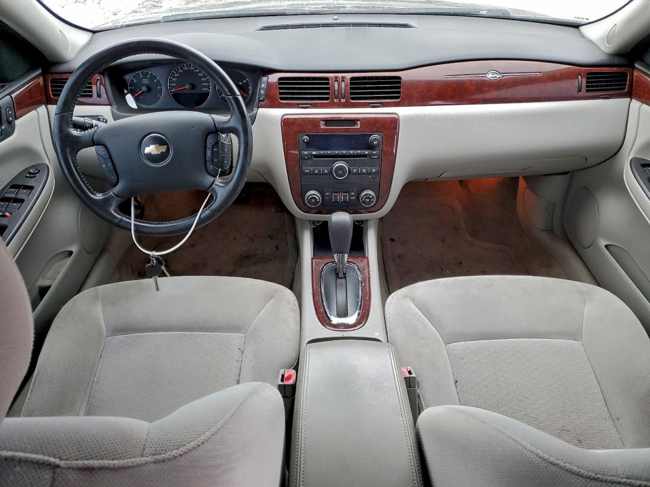2010 CHEVROLET IMPALA LT photo 8
