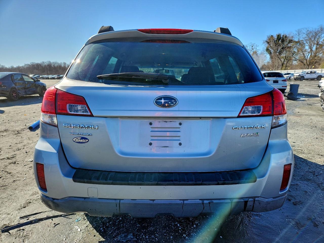 2014 SUBARU OUTBACK 2.5I photo 16