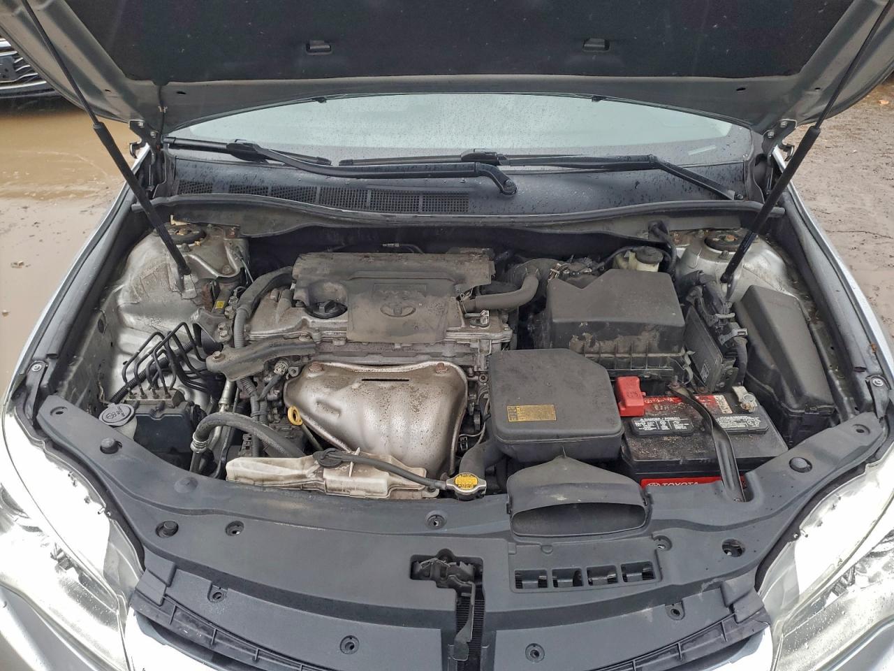 2015 TOYOTA CAMRY LE photo 21