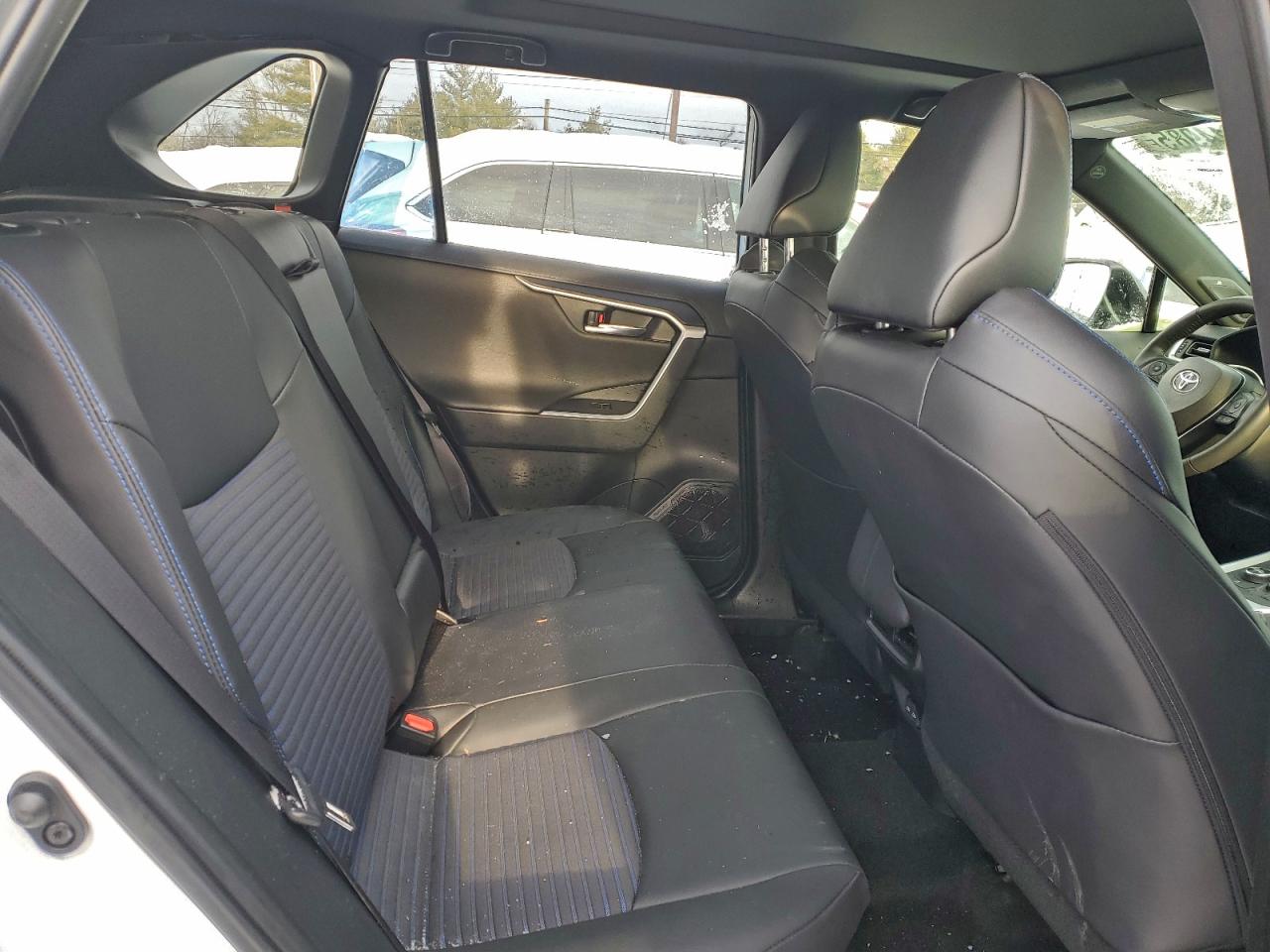 2025 TOYOTA RAV4 photo 21