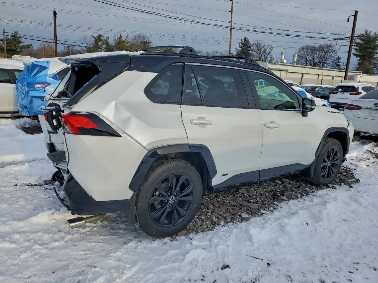 2025 TOYOTA RAV4 photo 5