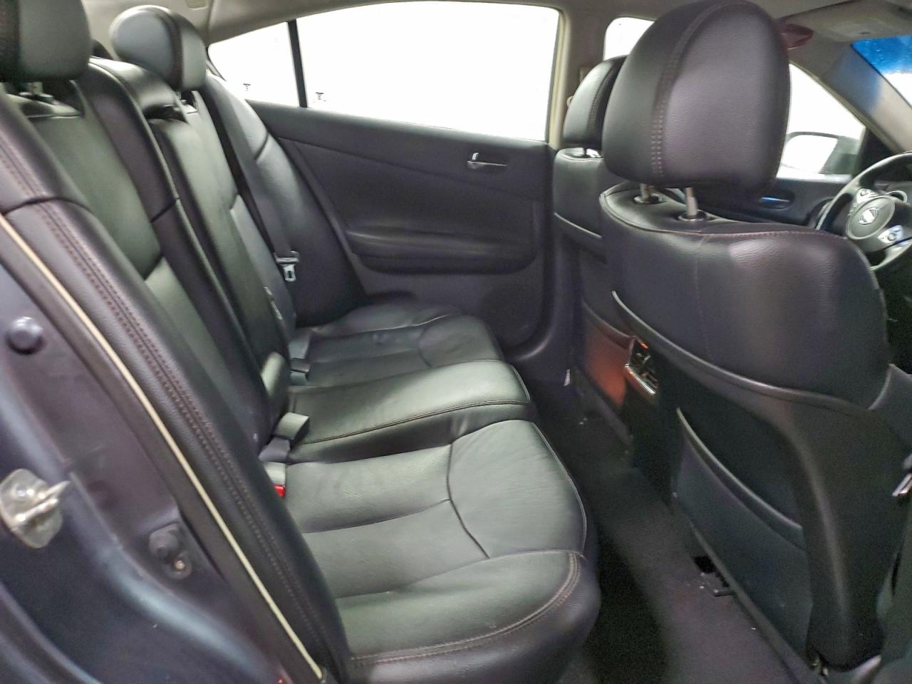 2011 NISSAN MAXIMA S photo 28