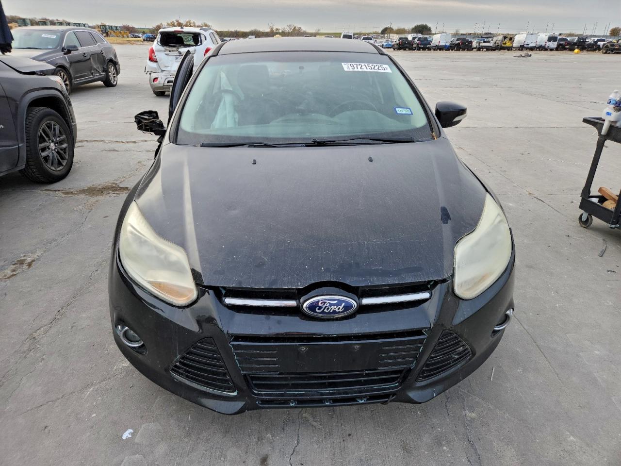 2014 FORD FOCUS SE photo 5