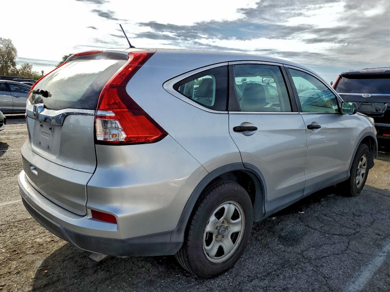 2016 HONDA CR-V LX photo 7