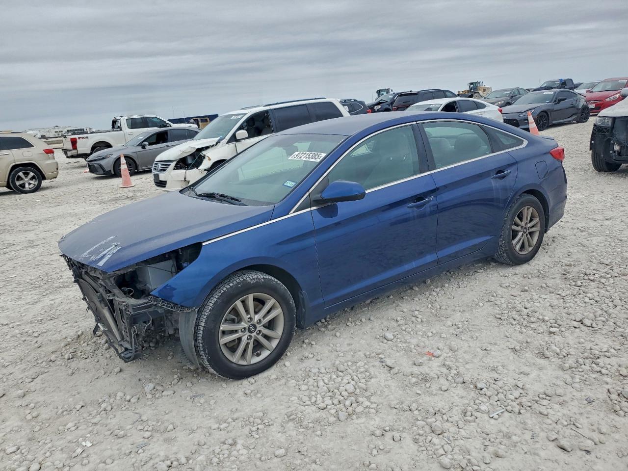 2017 HYUNDAI SONATA SE — FRONT END damage — photo 1