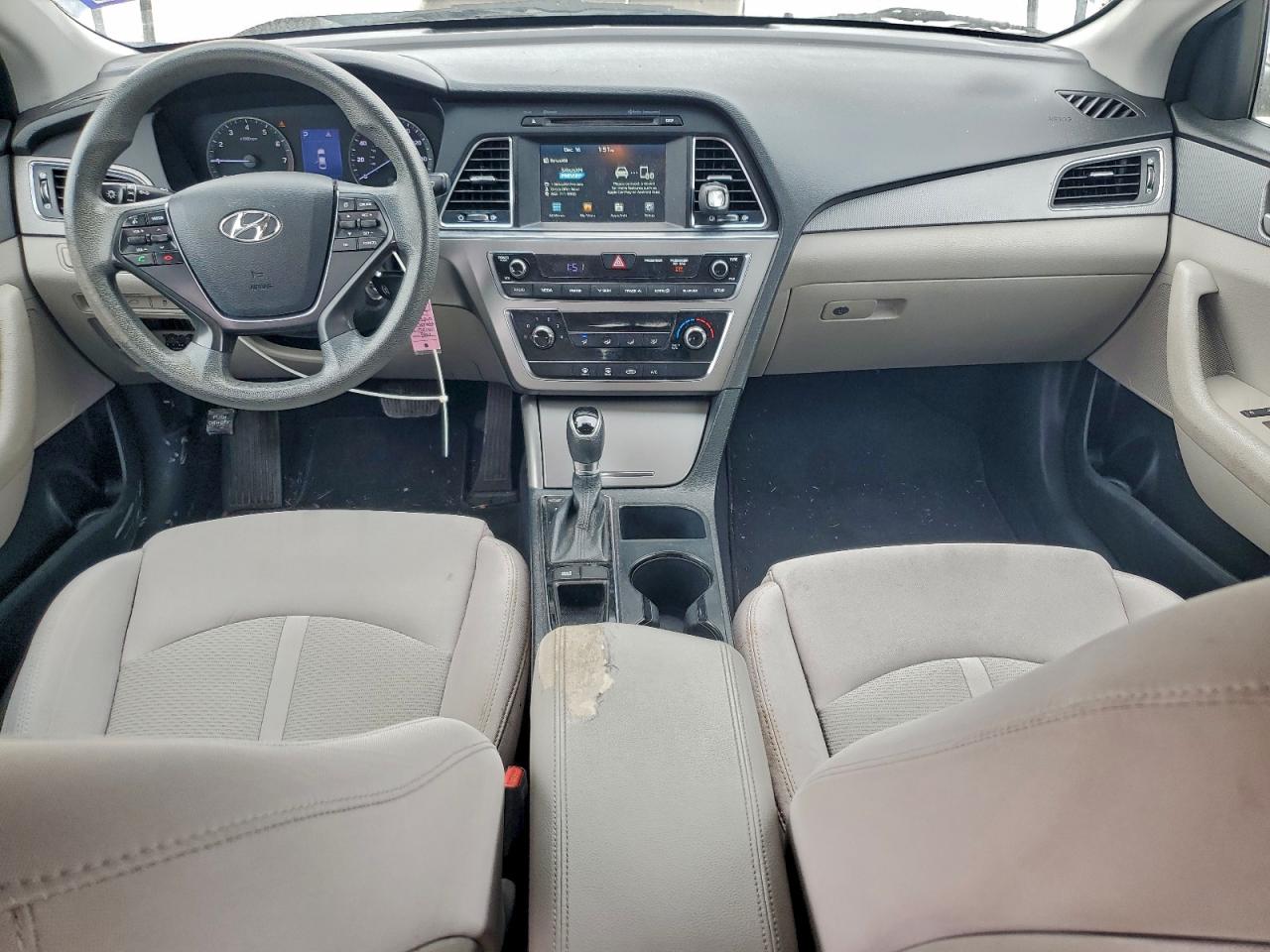 2017 HYUNDAI SONATA SE photo 15