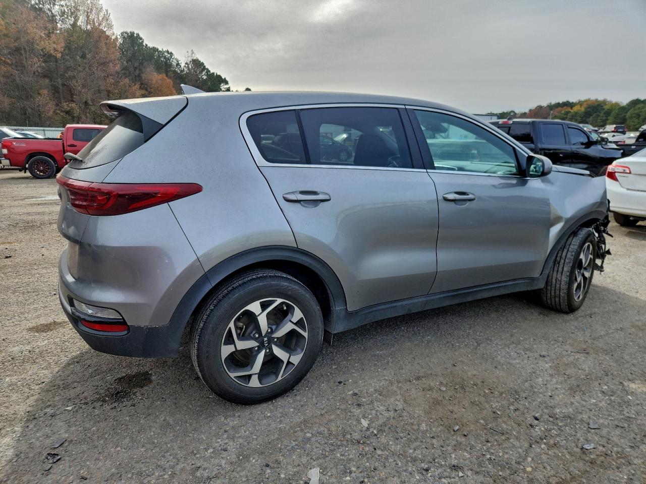 2021 KIA SPORTAGE LX photo 3