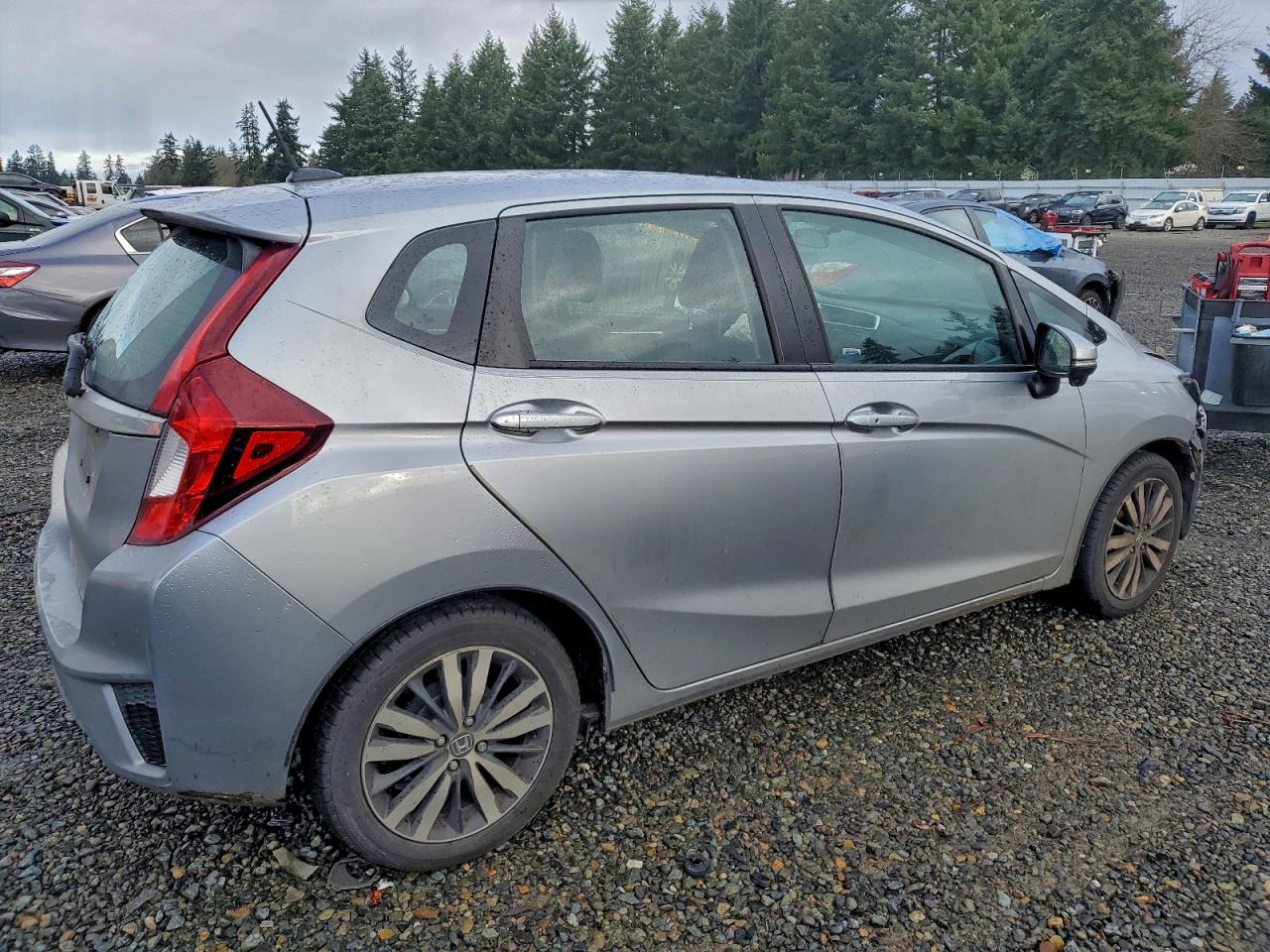 2017 HONDA FIT EX photo 3