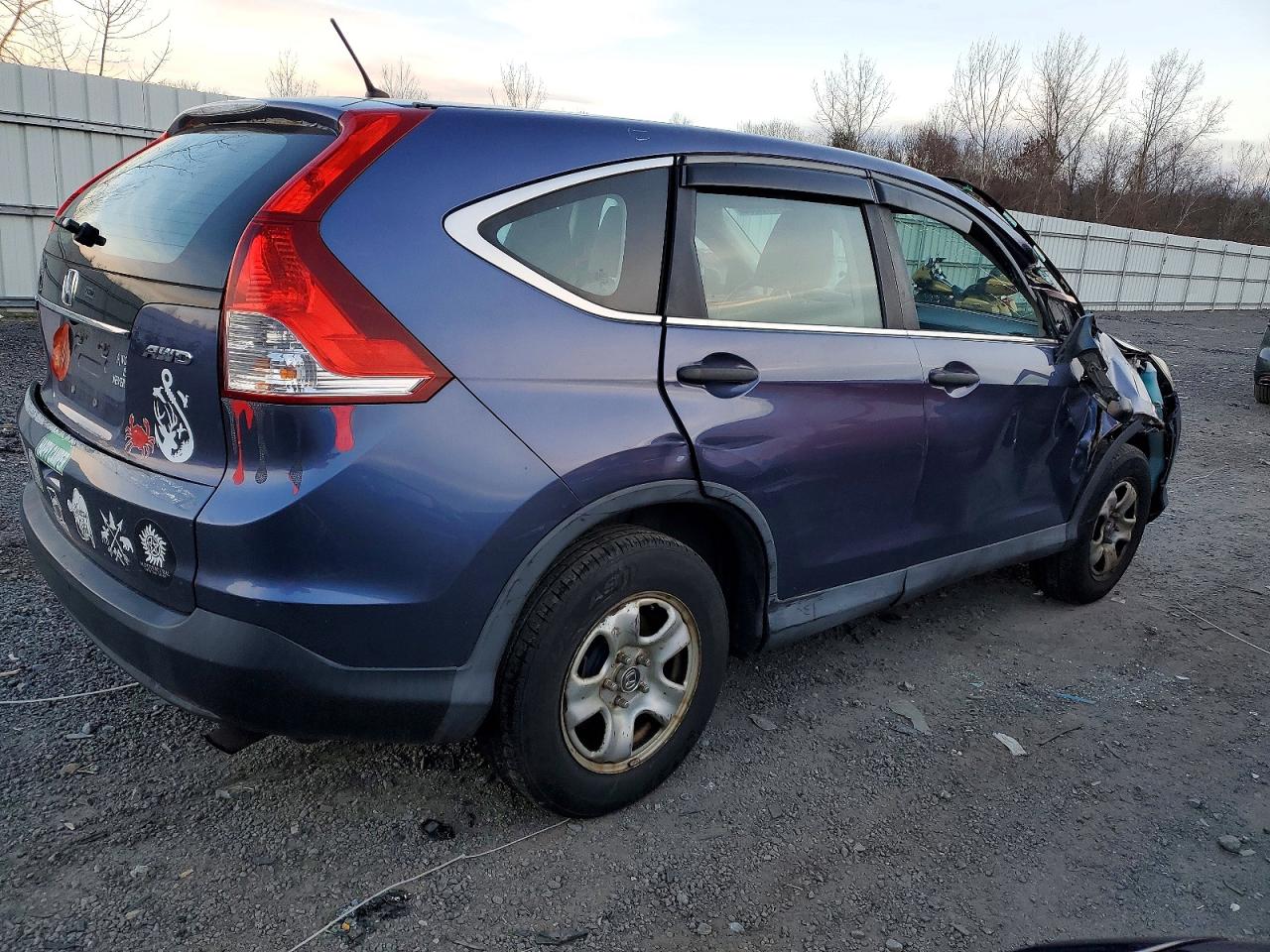 2014 HONDA CR-V LX photo 3