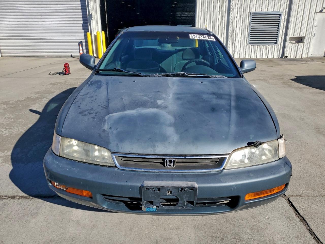 1996 HONDA ACCORD LX photo 5