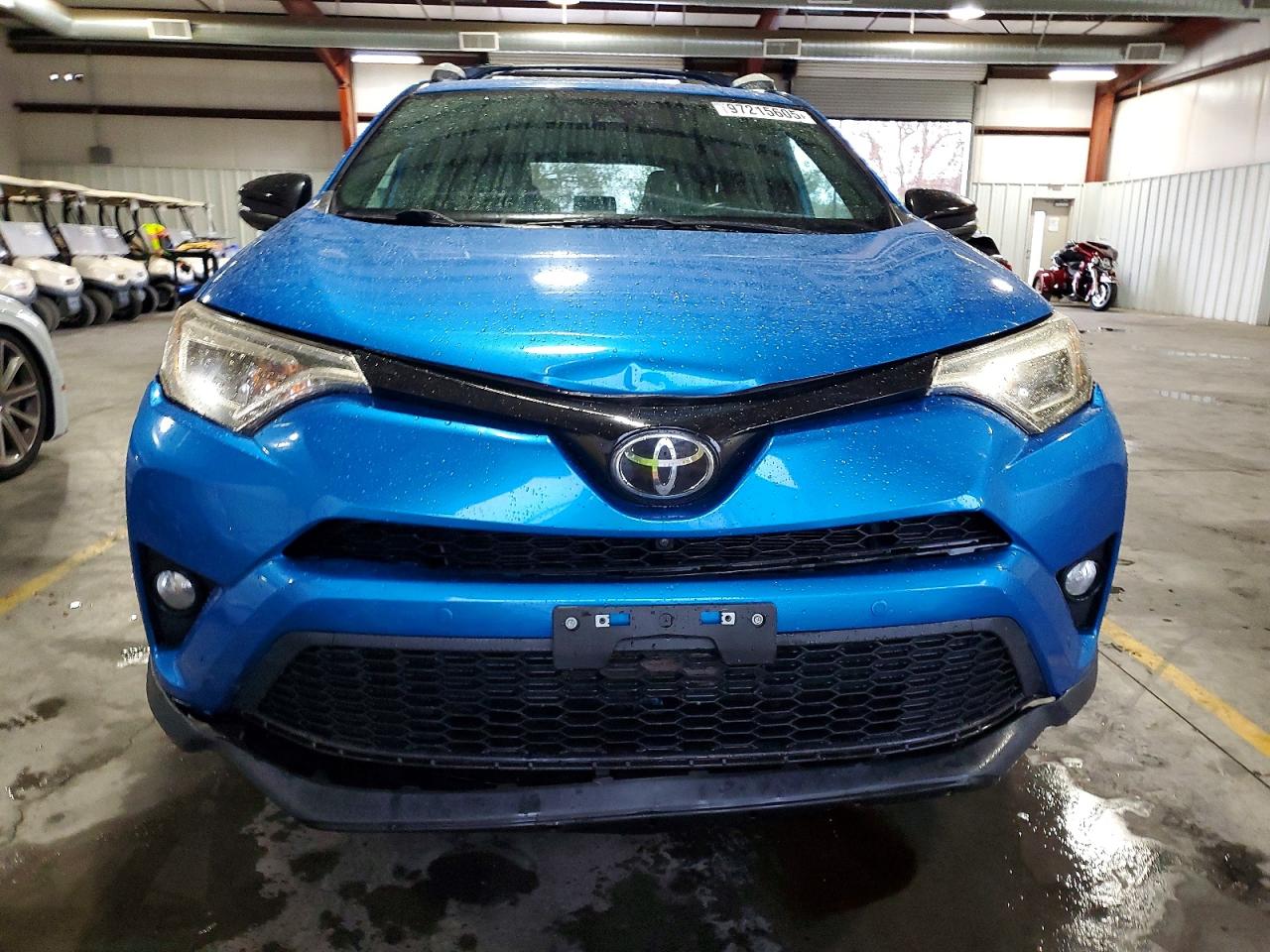 2016 TOYOTA RAV4 SE photo 5
