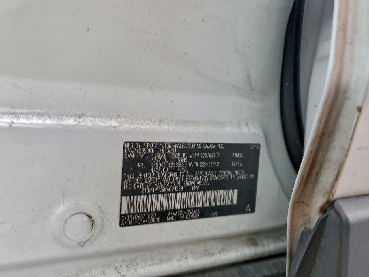 2019 TOYOTA RAV4 LE photo 25