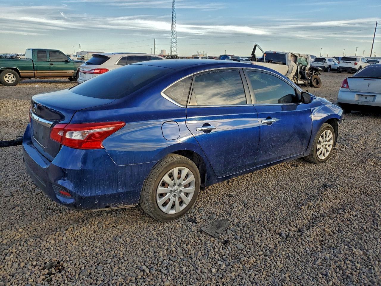 2019 NISSAN SENTRA S photo 7