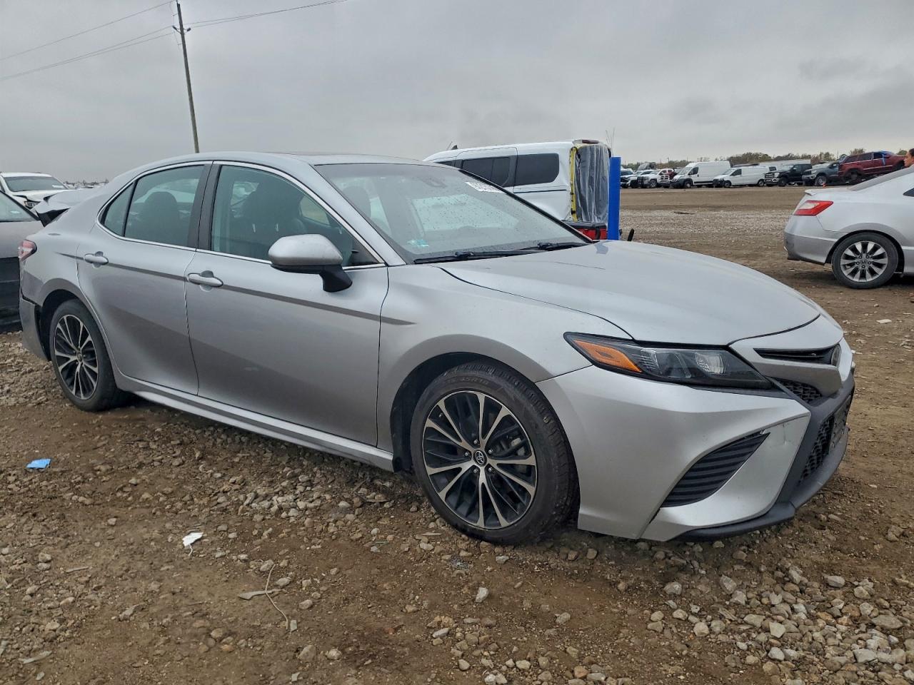 2020 TOYOTA CAMRY SE photo 7