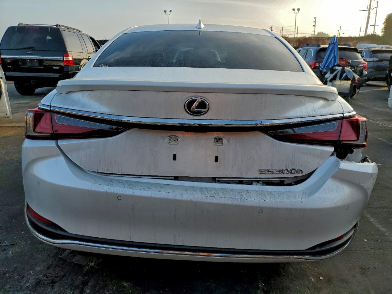 2025 LEXUS ES 300H BASE photo 11