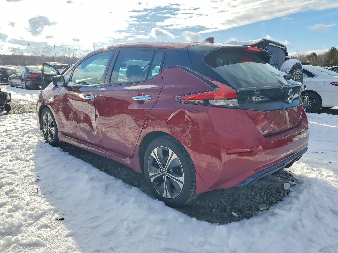 2020 NISSAN LEAF SV photo 3