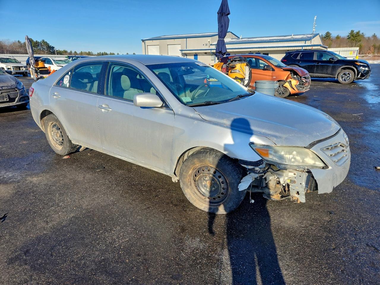 2010 TOYOTA CAMRY BASE photo 4