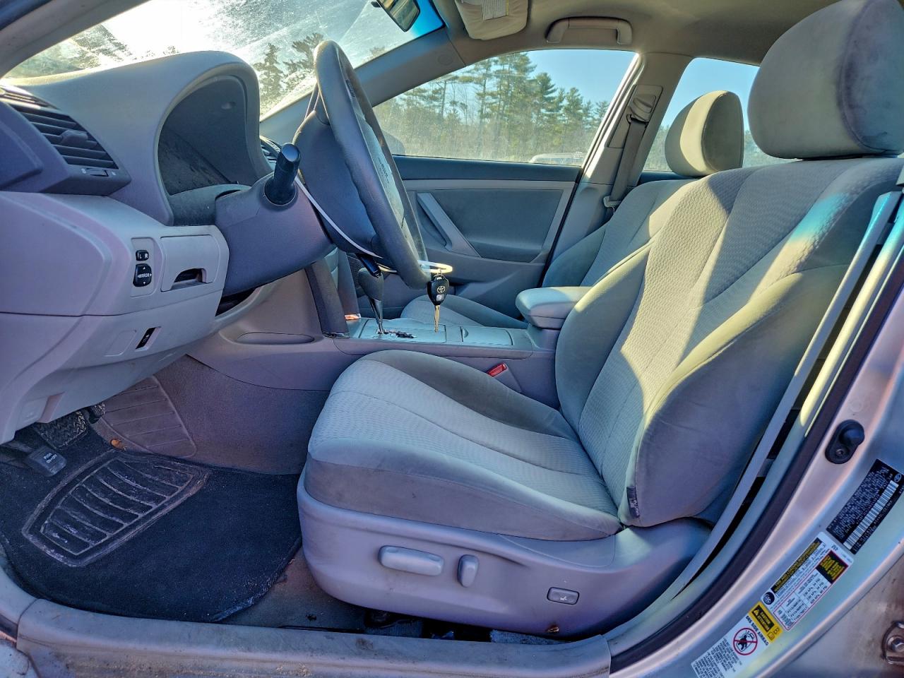 2010 TOYOTA CAMRY BASE photo 7