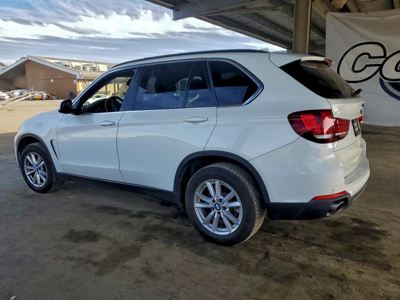 2014 BMW X5 SDRIVE35I photo 3