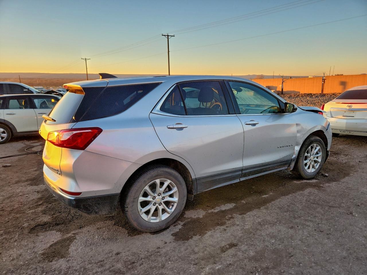 2019 CHEVROLET EQUINOX LT photo 5