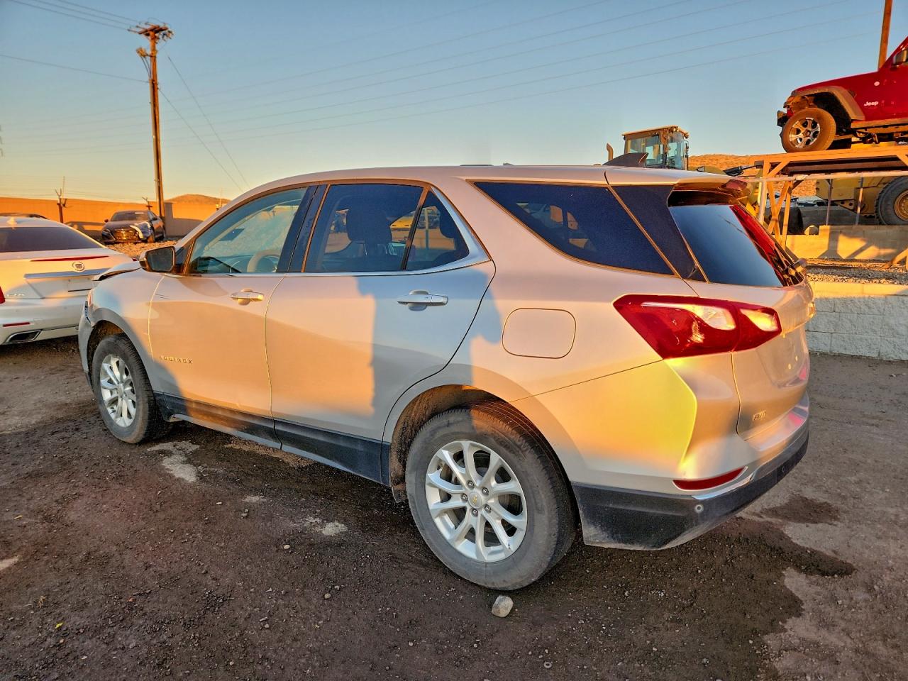 2019 CHEVROLET EQUINOX LT photo 3