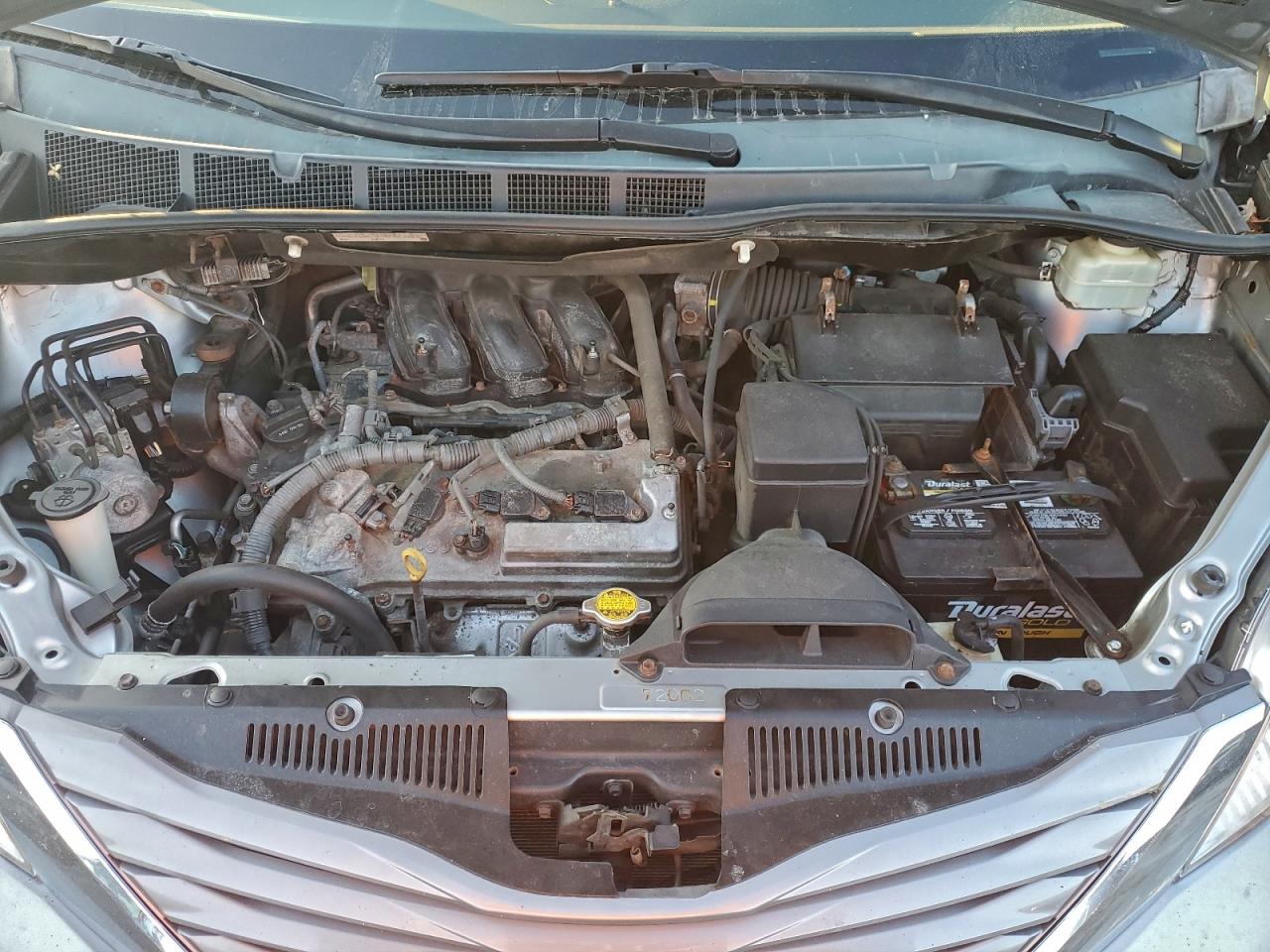 2015 TOYOTA SIENNA XLE photo 12