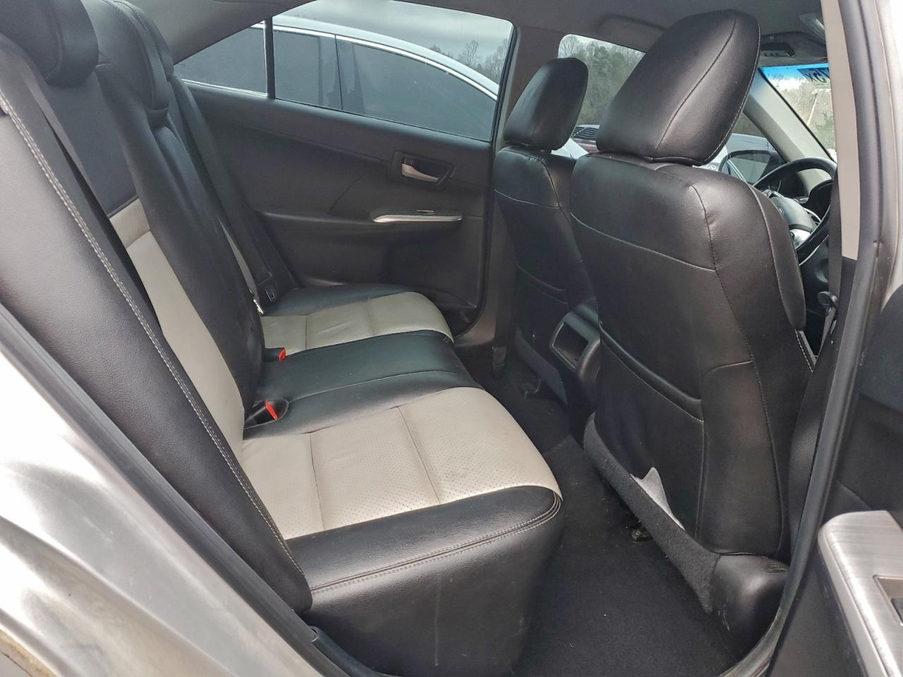 2014 TOYOTA CAMRY L photo 19